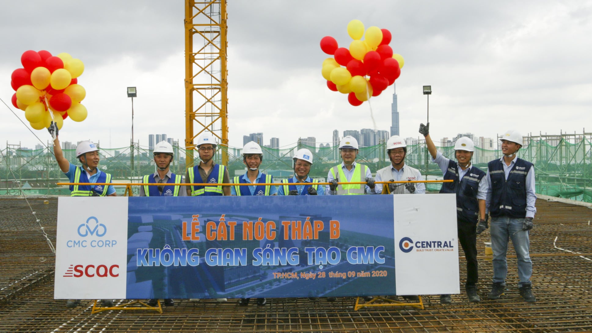 Topping-out ceremony for Tower B of CMC Creative Space is officially held